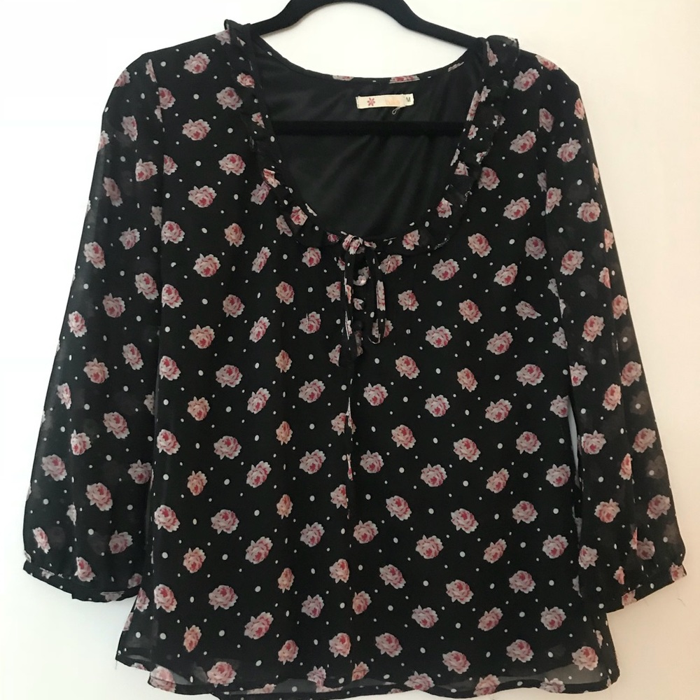 3/4 Sleeved tie front black blouse